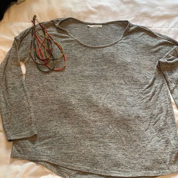 *4 for $30* Maurices Grey Sweater Size 1 (1X) - Picture 1 of 11